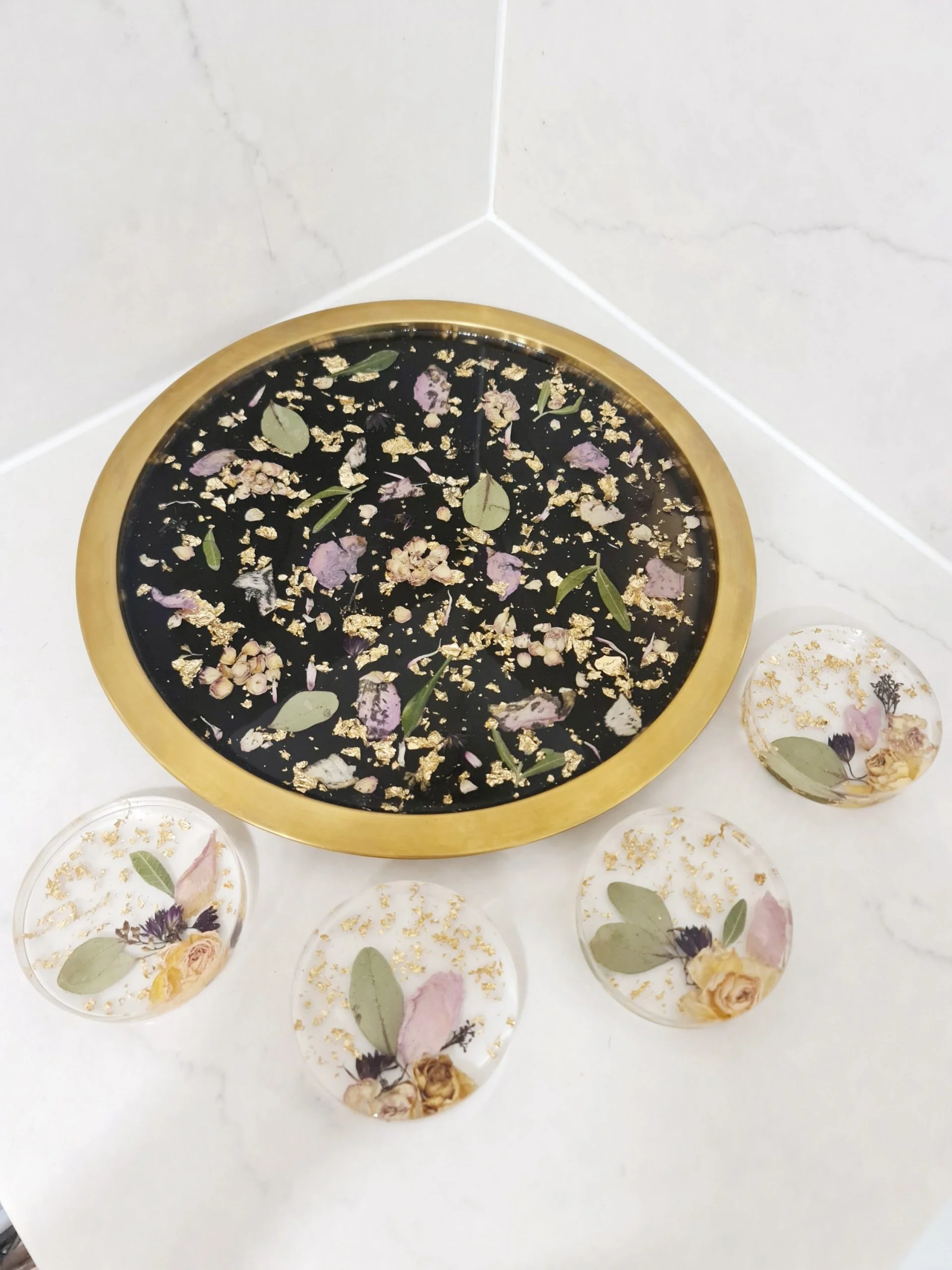 Luxury Gold Flower Preservation Tray – Wedding & Funeral Resin Keepsake (UK-Made) - Image 2