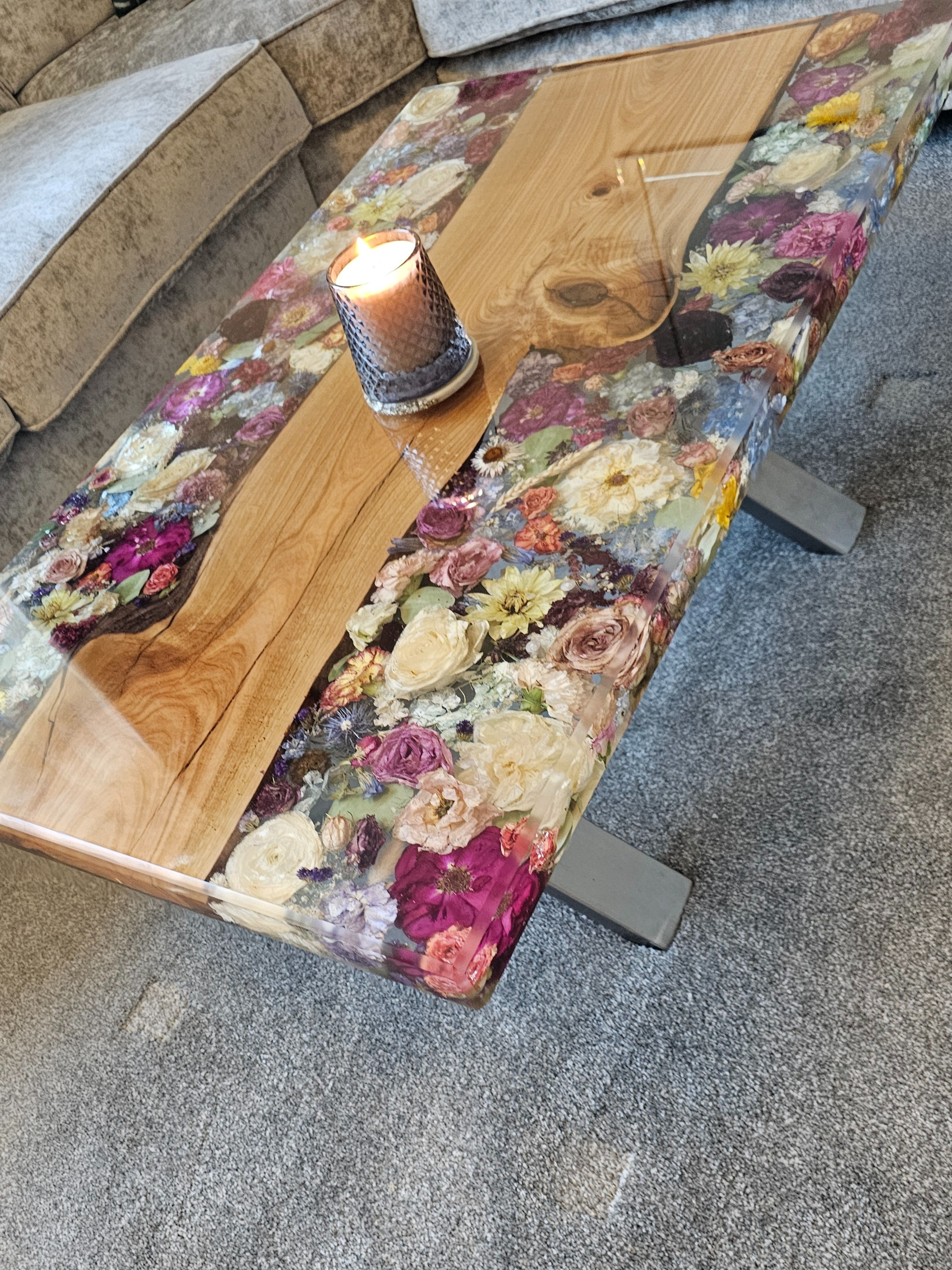 Bespoke resin and wood coffee table featuring preserved wedding and memorial flowers, handcrafted in the UK.