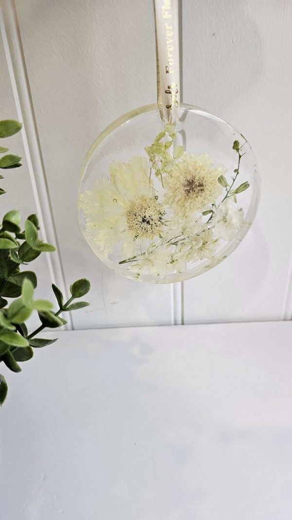 Everlasting Floral Fusion Disk – Hand-Pressed Flower Keepsake - Image 3