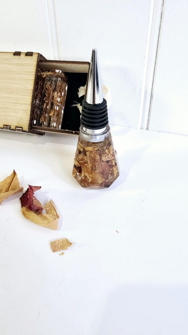 Wedding Flower Preservation Wine Bottle Stopper - Custom Resin Keepsake UK - Image 5