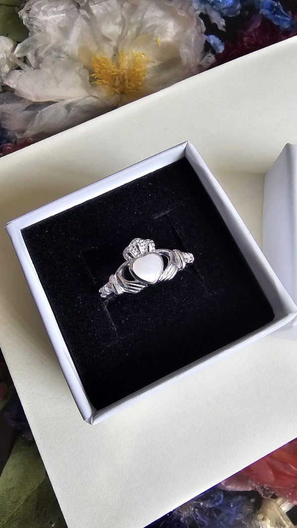 Silver Claddagh Ring with Preserved Breastmilk Heart – Personalized Keepsake Jewellery
