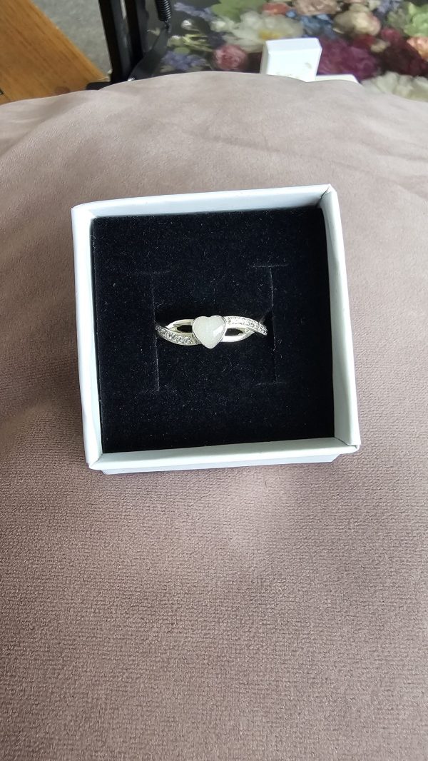 Criss Cross Heart Breastmilk Ring – Sterling Silver Keepsake with Preserved Breastmilk