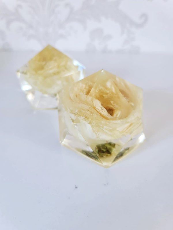 Resin Wedding Bouquet Keepsake – Geometric Flower Paperweight - Image 3