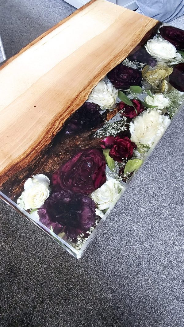 Resin Bouquet Keepsake Table – Custom Flower-Preserved Side Table - Image 8