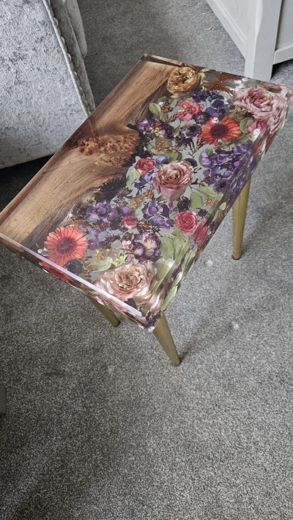Resin Bouquet Keepsake Table – Custom Flower-Preserved Side Table - Image 5